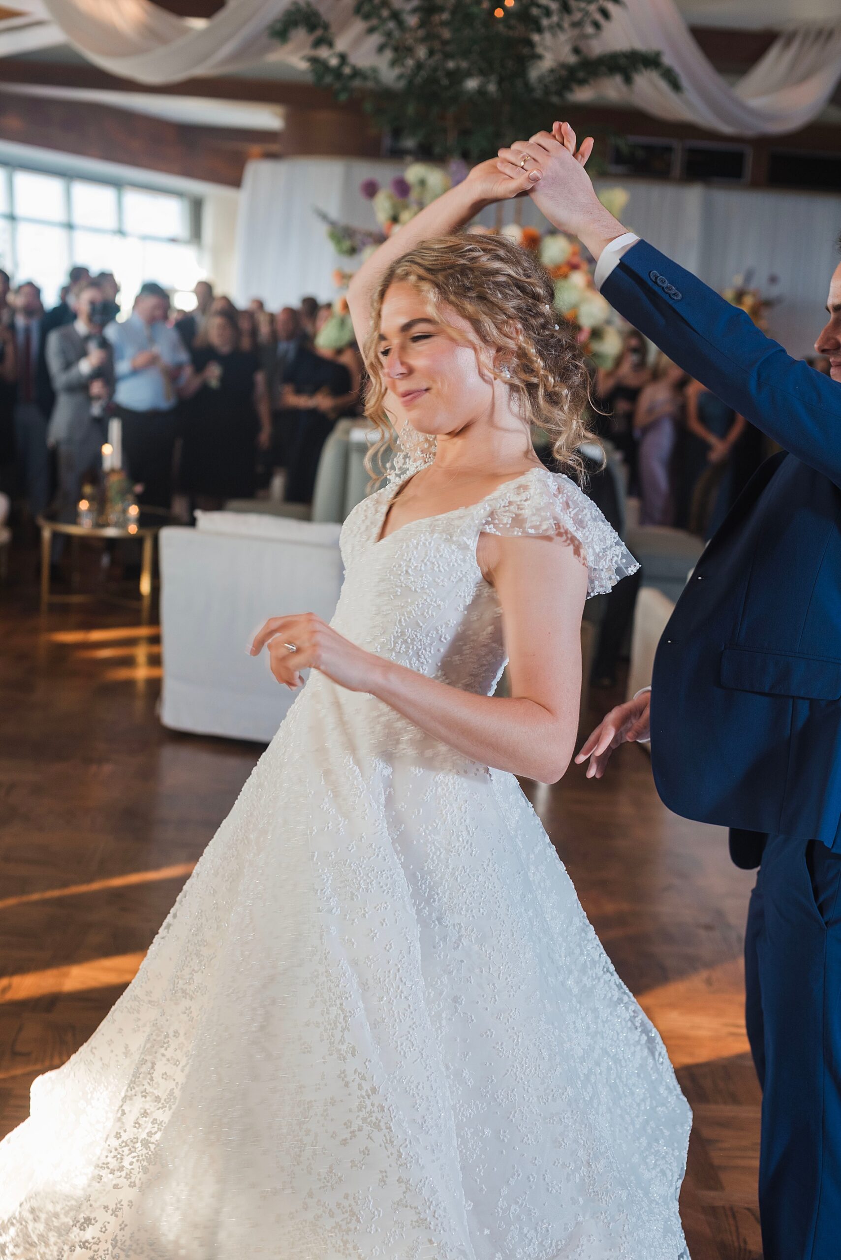 newlyweds first dance