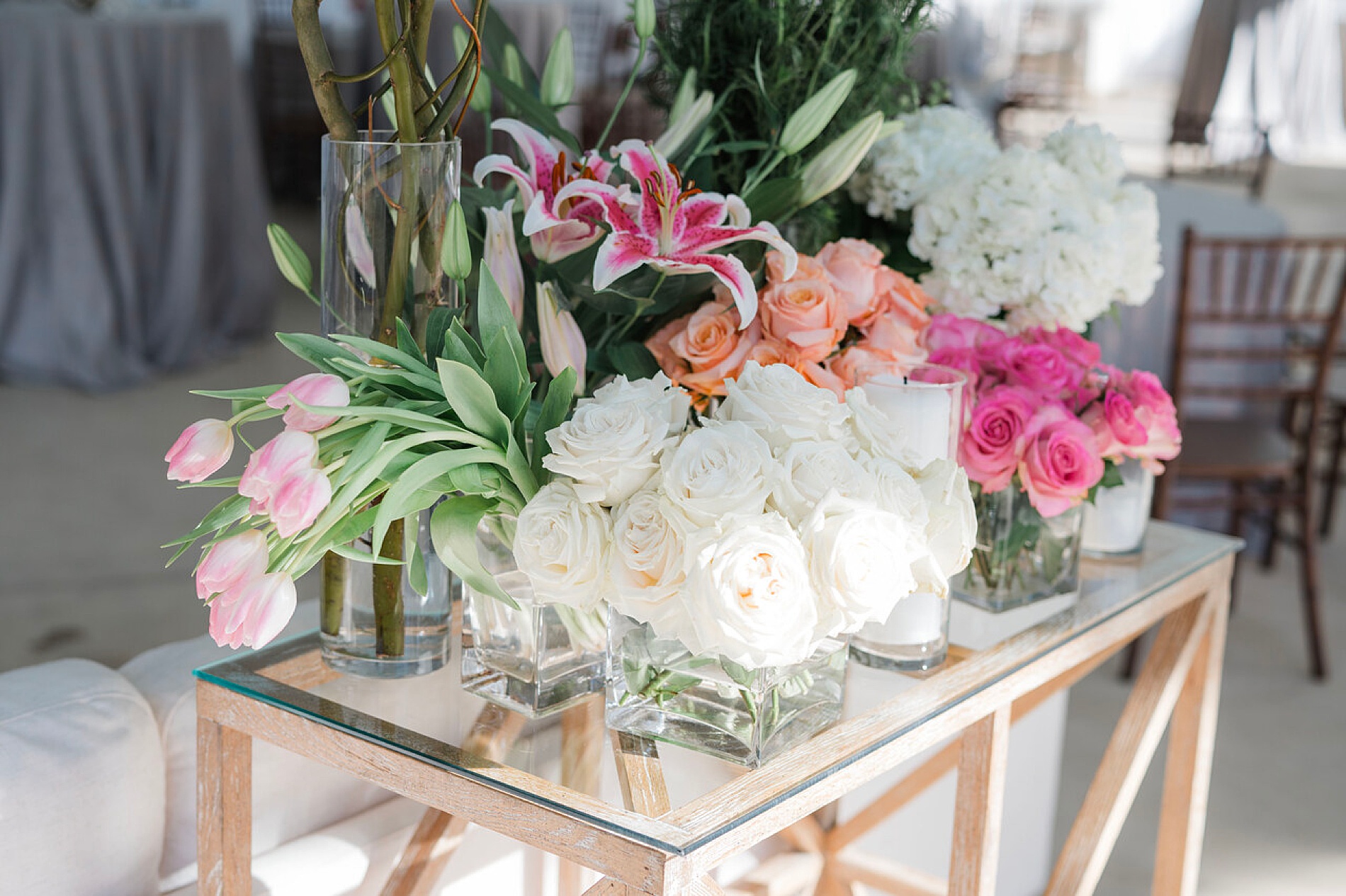 spring blooms at Joyful Witt House Wedding 