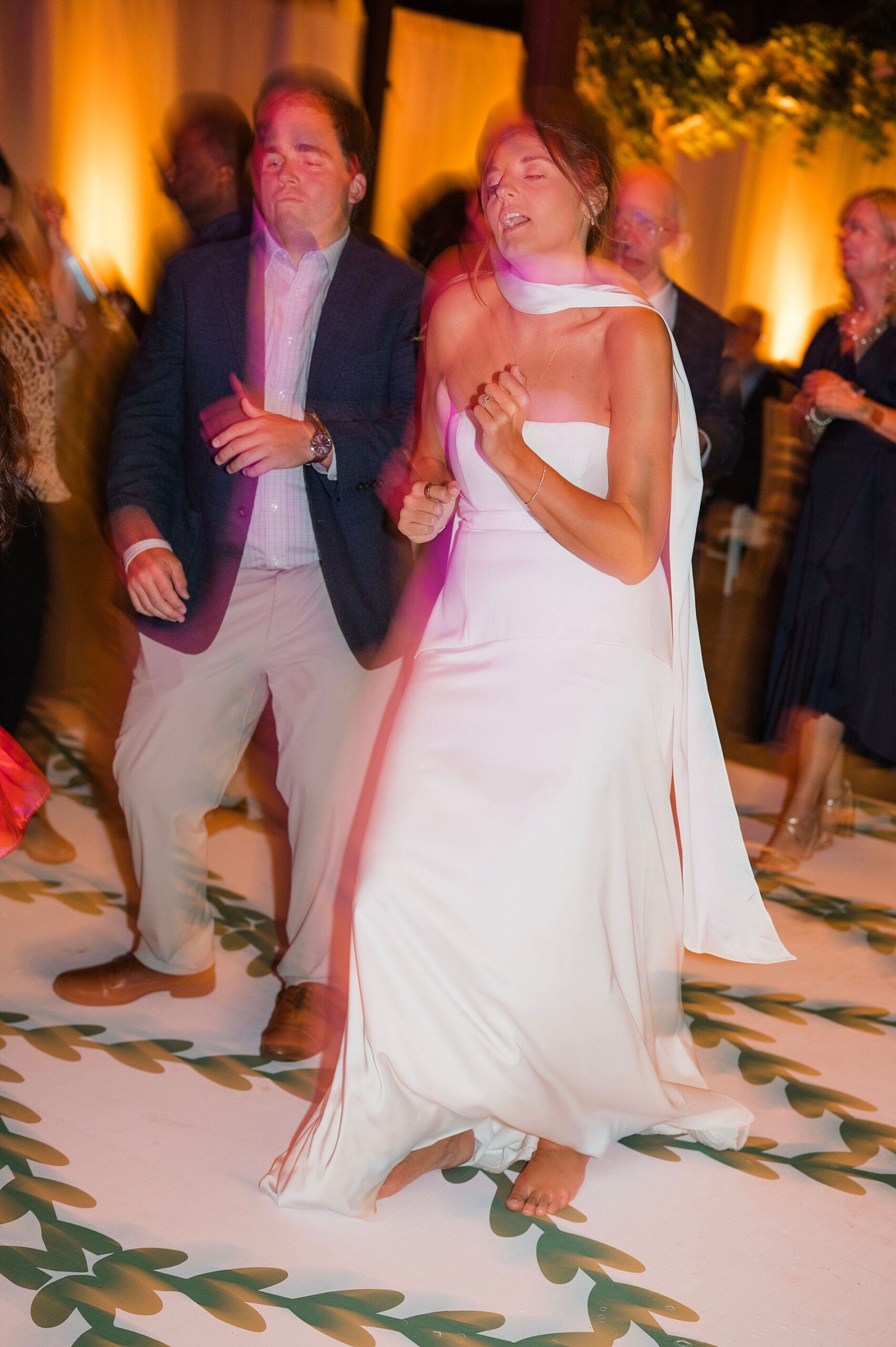candid wedding celebration photos 